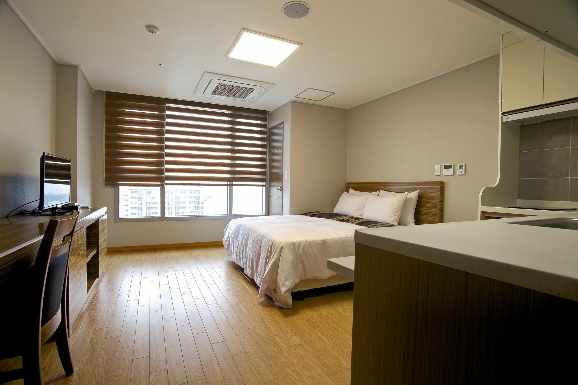 The Class 300 Condo Sokcho Exterior photo