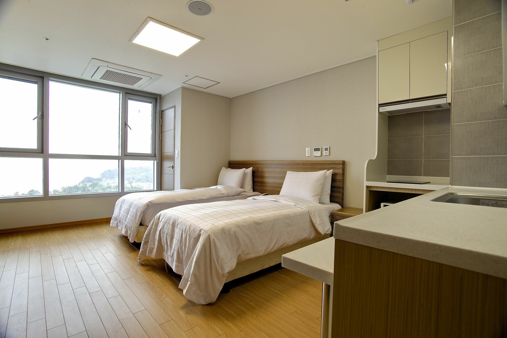 The Class 300 Condo Sokcho Exterior photo